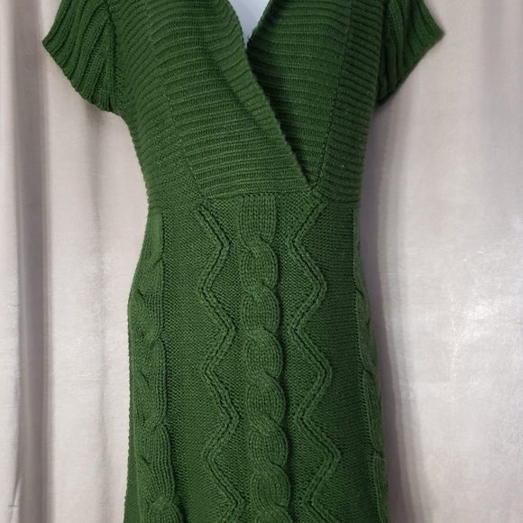 NWOT It's Our Time green cable knit shawl collar mini sweater dress Women Medium - Picture 7 of 7